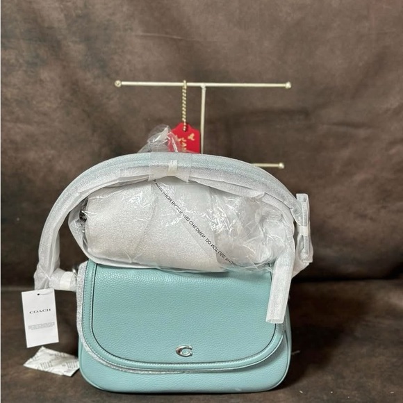 🩵coach legacy aquamarine🩵 - Picture 2 of 8